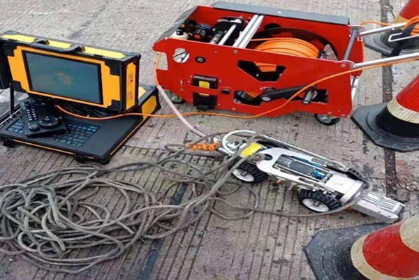 阿里CCTV管道检测机器人